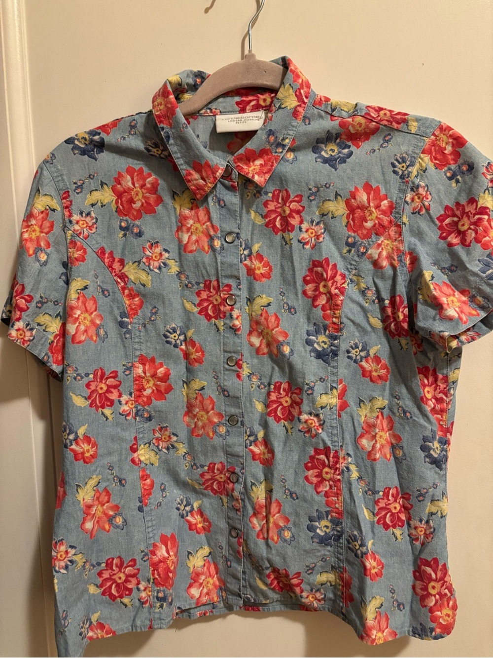 Liz Claiborne Blue Short Sleeve Button-Down with Red Floral Print